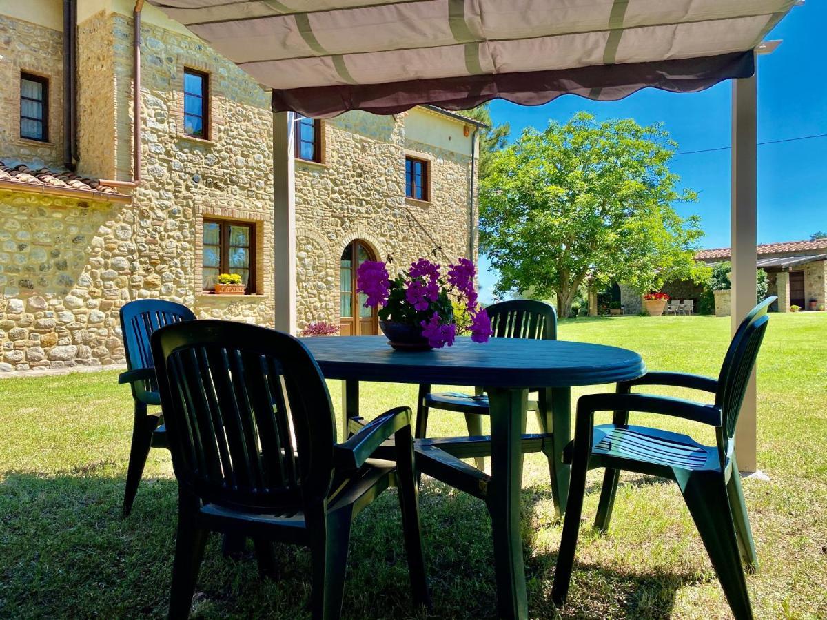 Agriturismo L'Antica Quercia Pomarance Exteriör bild